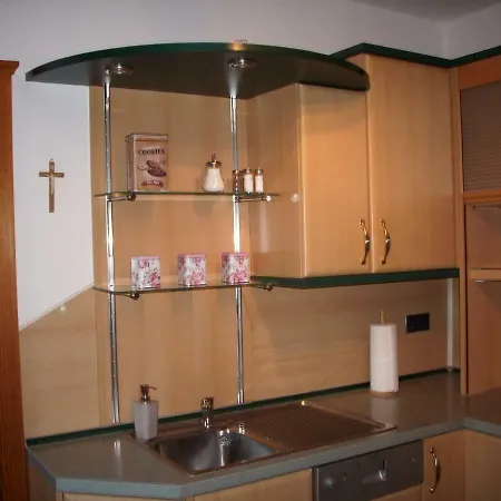 Gaestehaus Maxltoni Bed & Breakfast