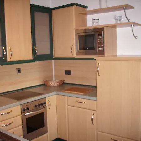 Gaestehaus Maxltoni Bed & Breakfast