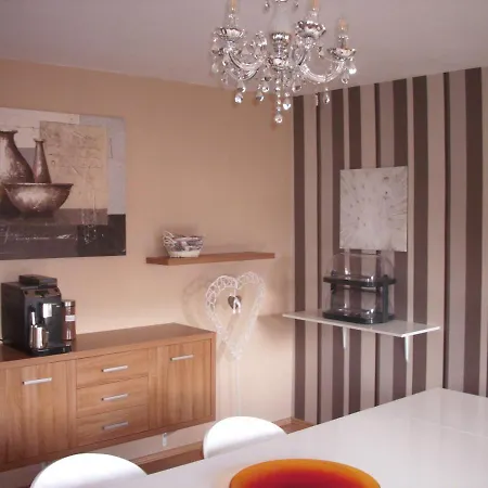 Bed & Breakfast Gaestehaus Maxltoni *